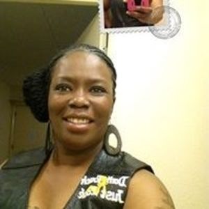 Meet your Posher, Janet